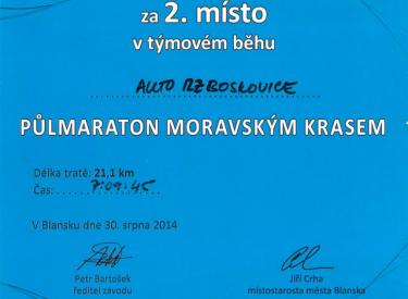 AutoRZ tým na půlmaratonu Moravským krasem